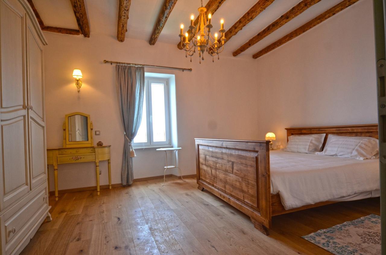 Hotel Arnolongo B4 Sea View à Rovinj Extérieur photo